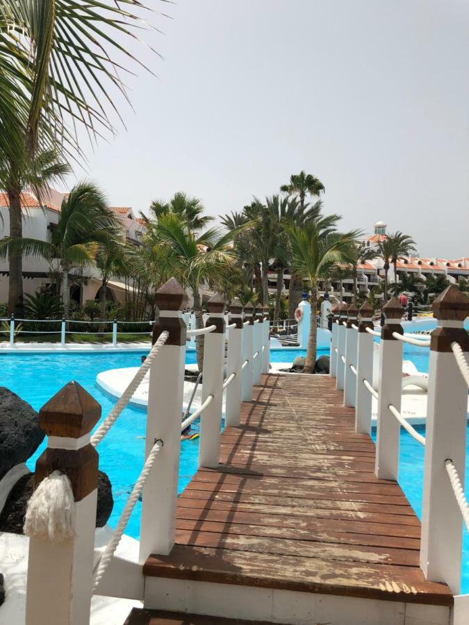 Beachfront Apartment Arona  Bagian luar foto